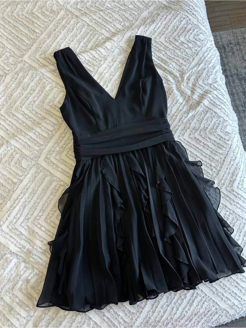 Marciano: Little Black Dress